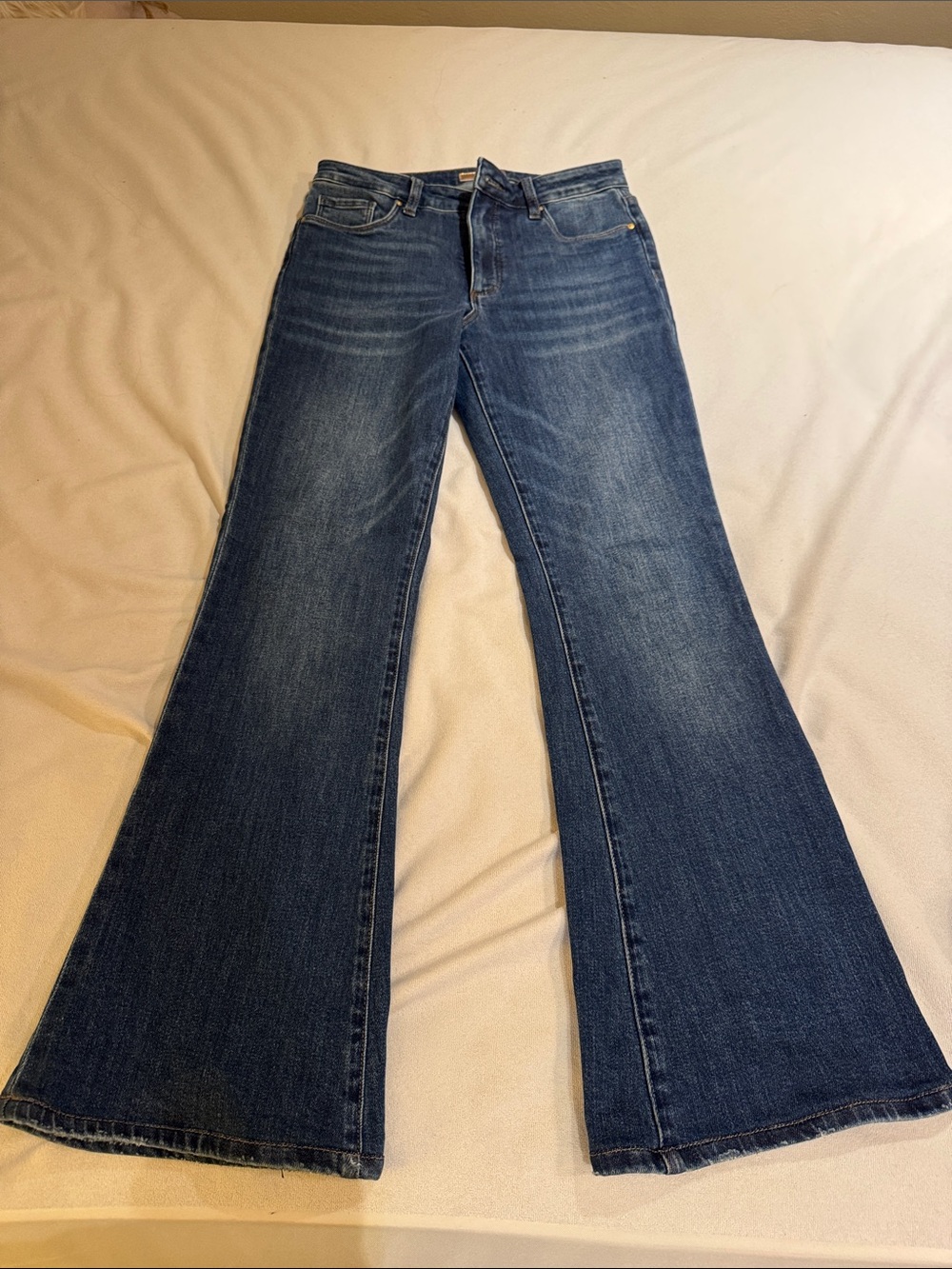 KUT Ana High Rise Fab Ab Flare
